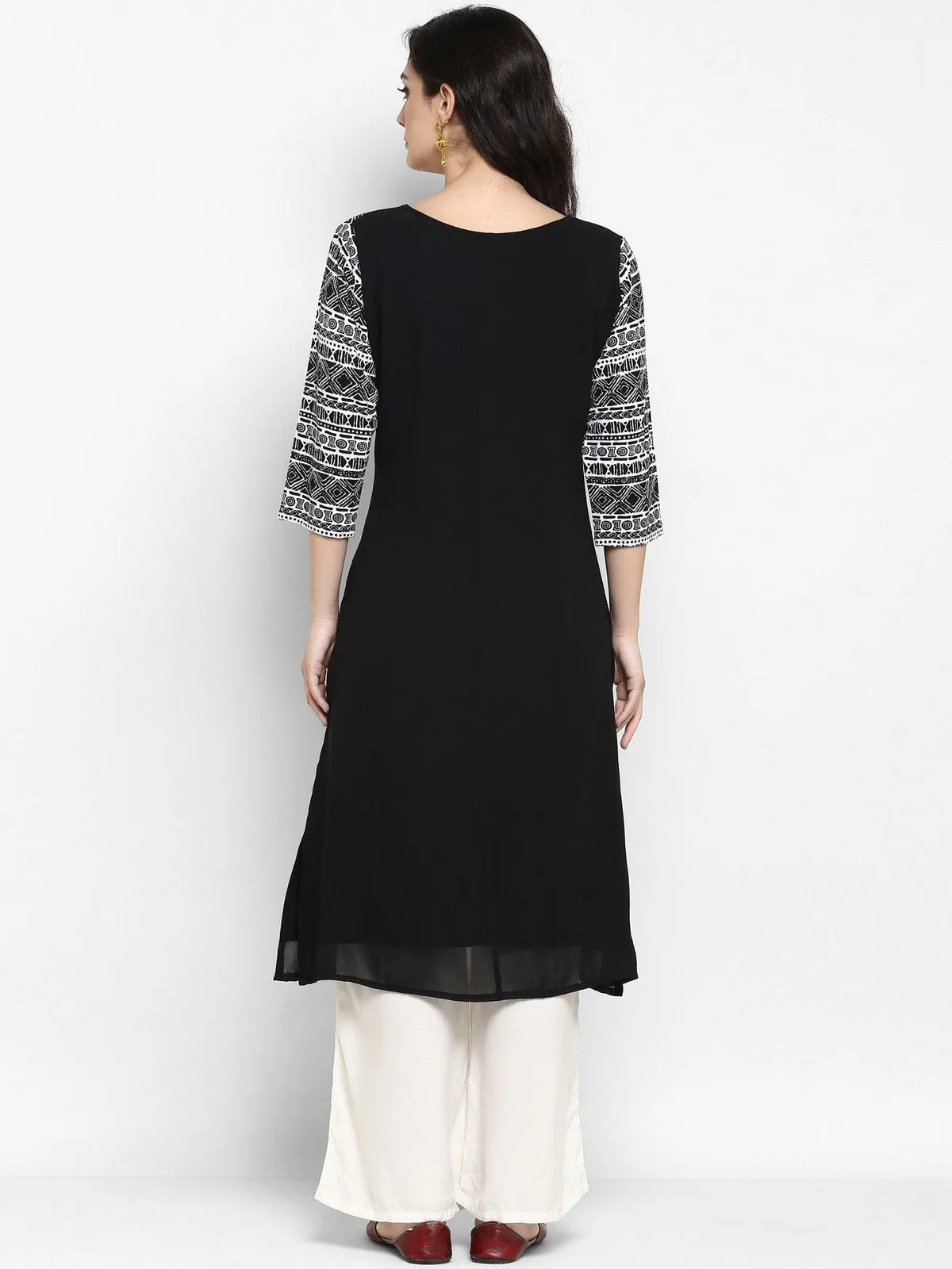 Black Knitted Embroidered Kurta