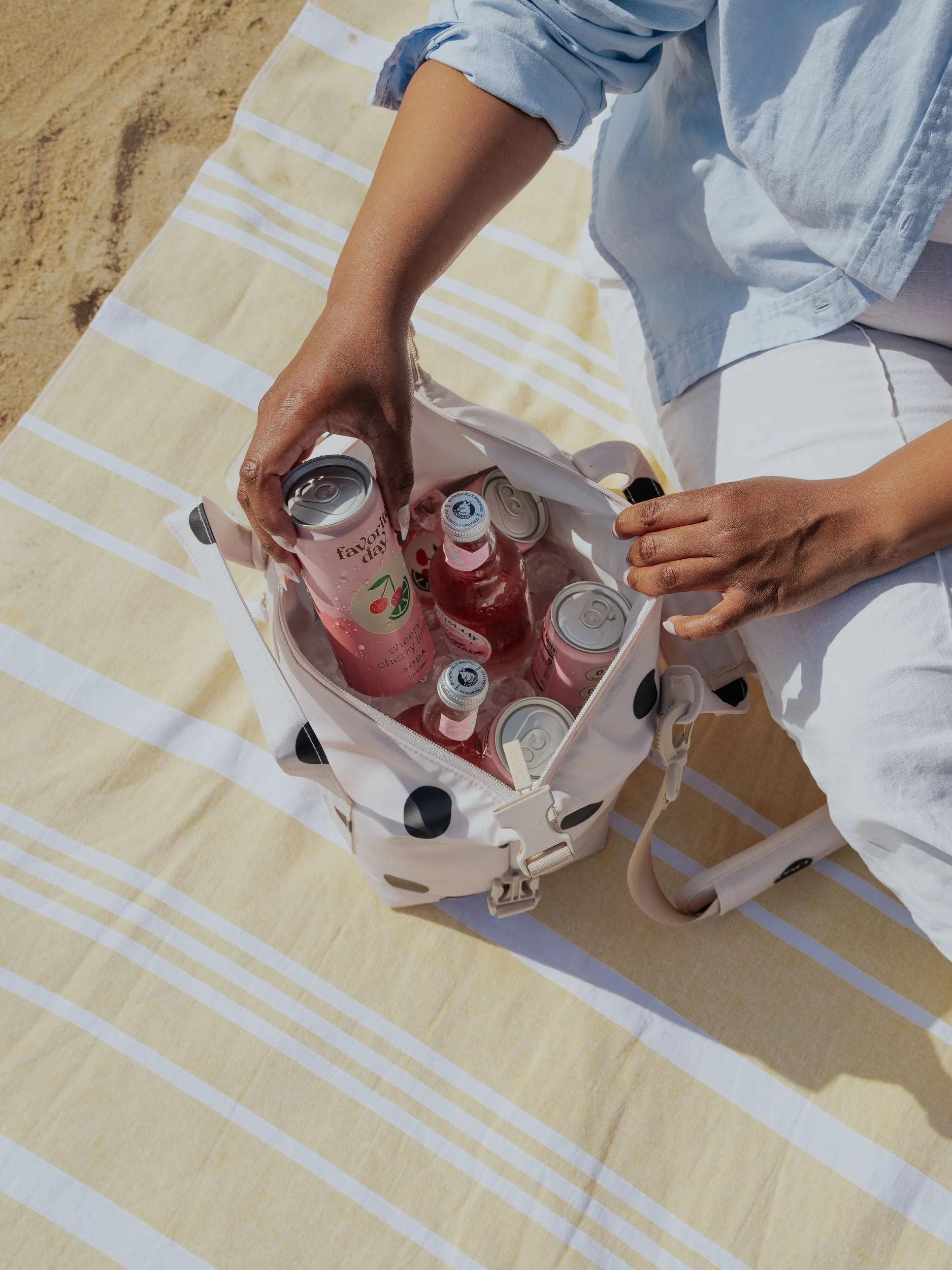 Insulated 8L Soft-Sided Cooler