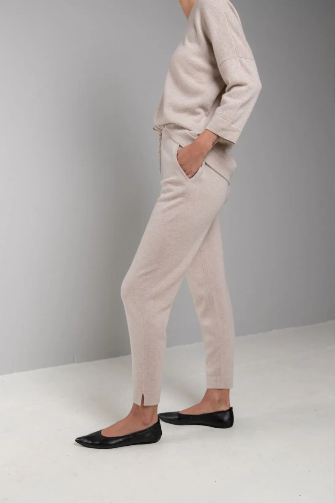 RECYCLED CASHMERE SIDE SLIT PANT